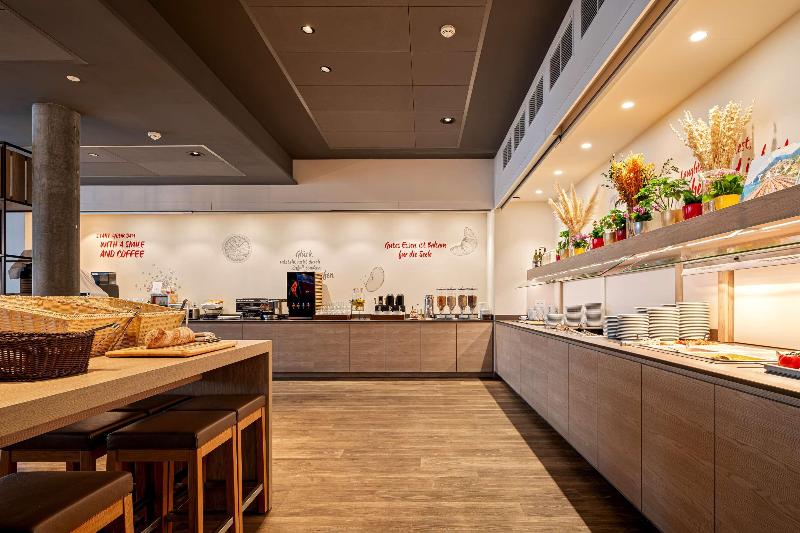IntercityHotel Zurich Airport - Restoran
