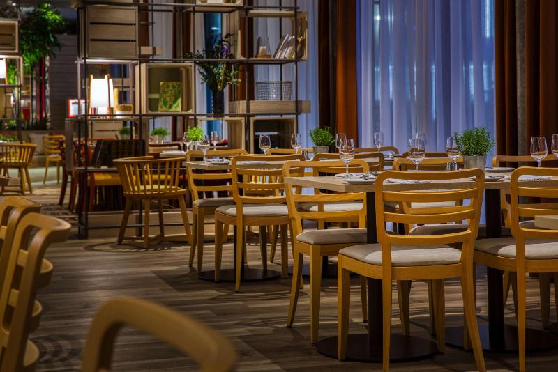 IntercityHotel Zurich Airport - Restoran
