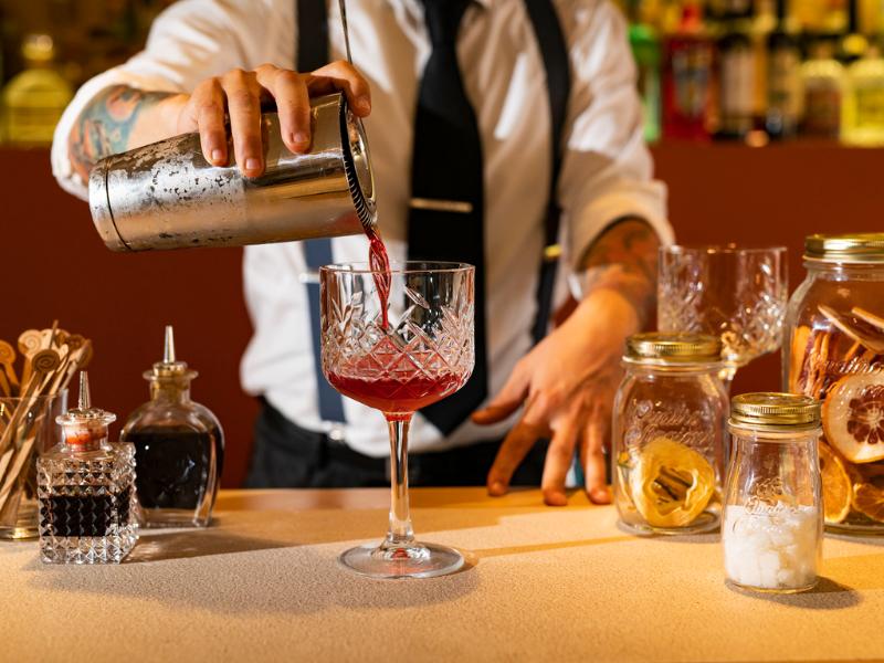 Adagio London Sutton Point Apar Açılış Temmuz 2021 - Bar