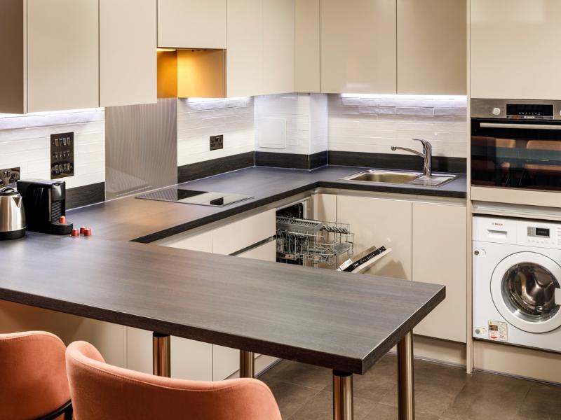 Adagio London Sutton Point Apar Açılış Temmuz 2021 - Oda