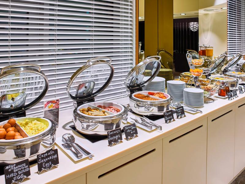 Adagio London Sutton Point Apar Açılış Temmuz 2021 - Restoran