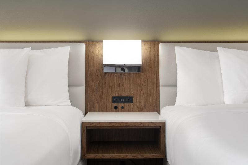 Best Western Premier Empire State Hotel - Oda