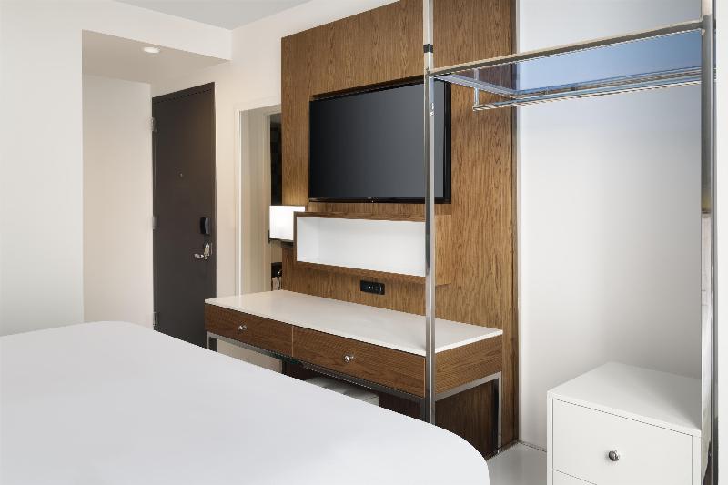 Best Western Premier Empire State Hotel - Oda