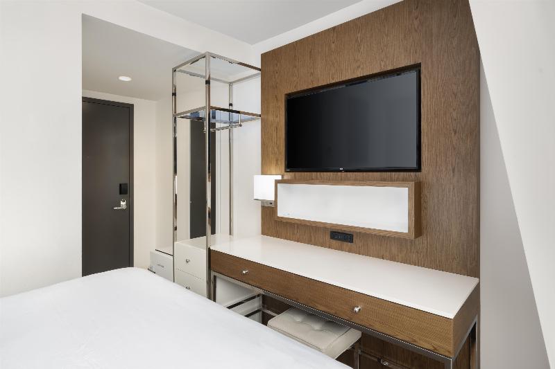 Best Western Premier Empire State Hotel - Oda