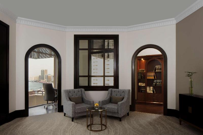 Radisson Blu Deira Creek - Genel