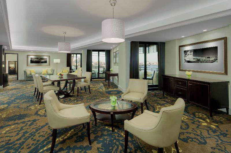 Radisson Blu Deira Creek - Oda