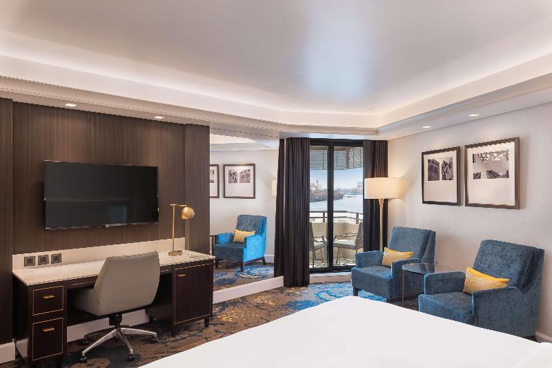 Radisson Blu Deira Creek - Oda