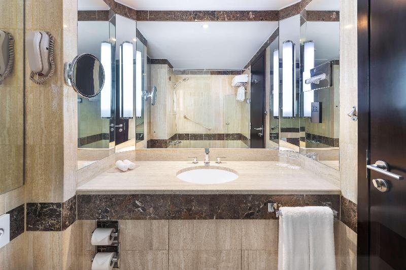 Radisson Blu Deira Creek - Oda