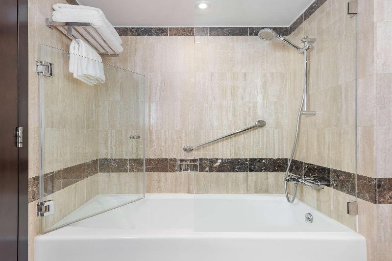 Radisson Blu Deira Creek - Oda