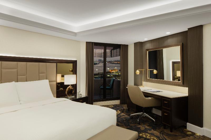 Radisson Blu Deira Creek - Oda