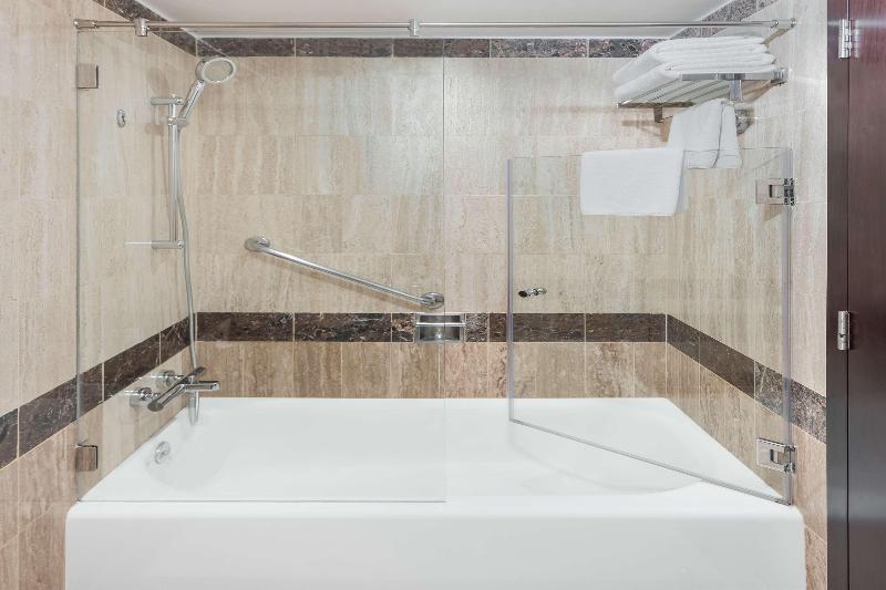 Radisson Blu Deira Creek - Oda