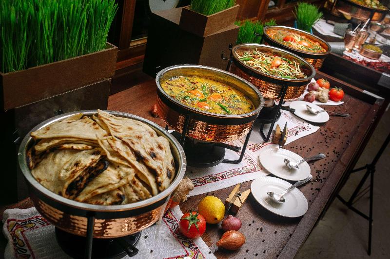 Radisson Blu Deira Creek - Restoran