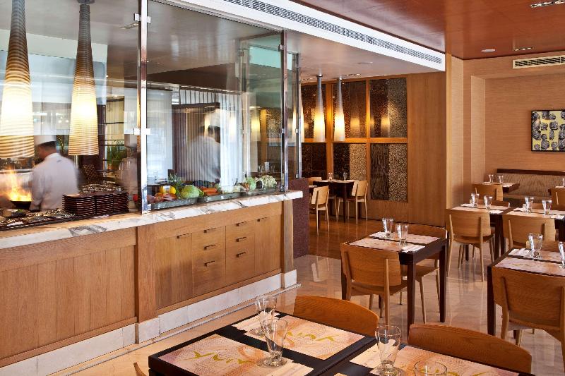 Radisson Blu Deira Creek - Restoran