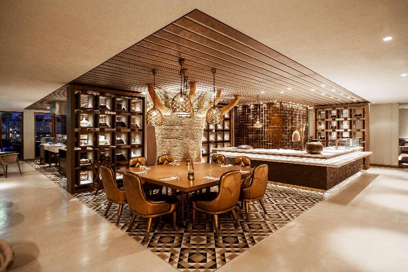 Radisson Blu Deira Creek - Restoran