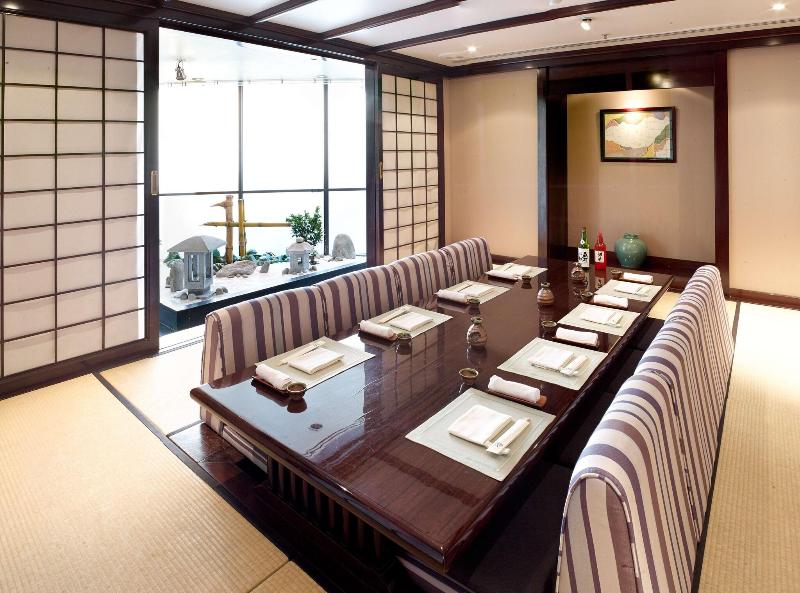 Radisson Blu Deira Creek - Restoran