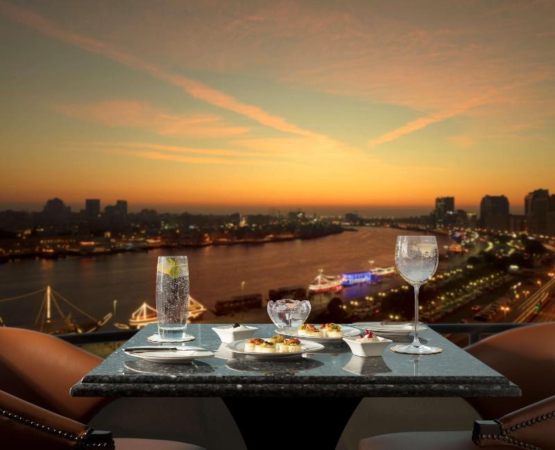 Radisson Blu Deira Creek - Restoran