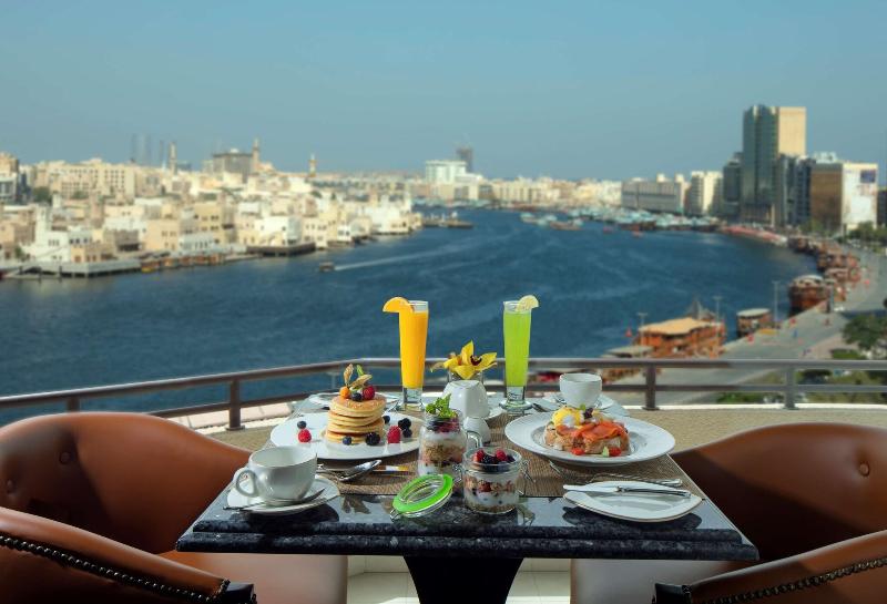 Radisson Blu Deira Creek - Restoran
