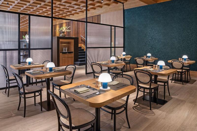 Radisson Blu Deira Creek - Restoran