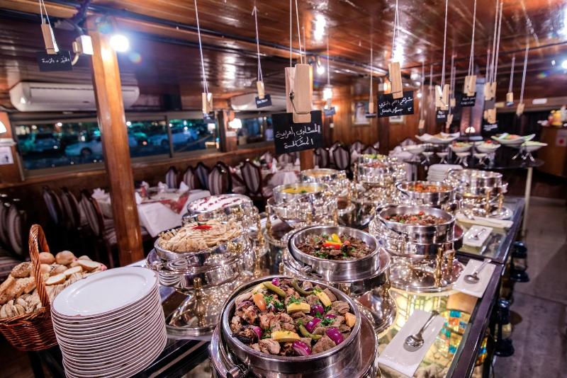 Radisson Blu Deira Creek - Restoran