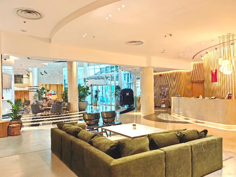 Millennium Airport Hotel Dubai - Lobi