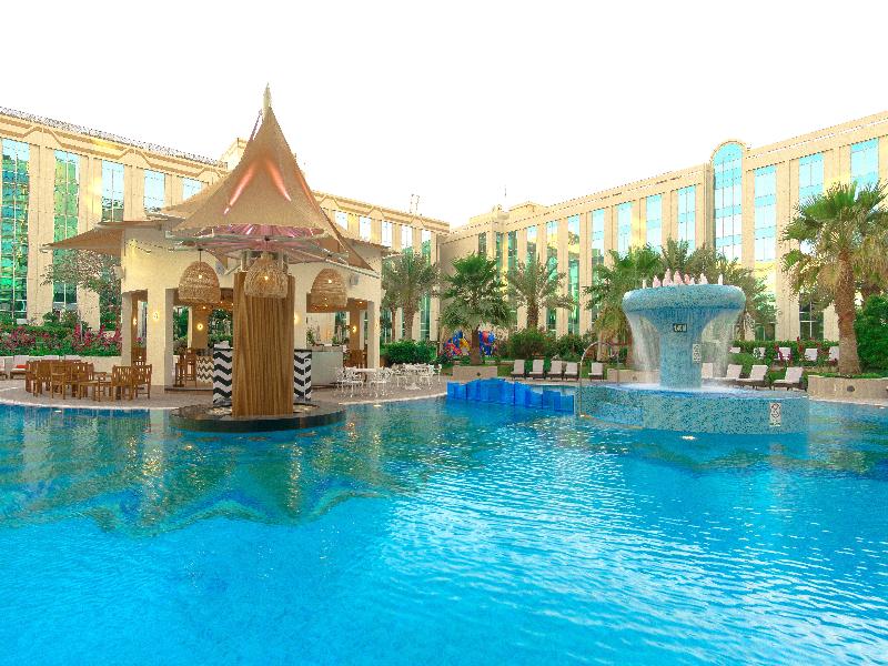 Millennium Airport Hotel Dubai - Havuz