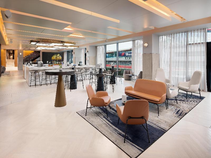 Hilton Garden Inn Silverstone, United Kingdom - Bar