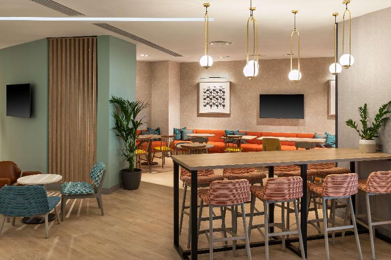 Hampton by Hilton Torquay - Lobi