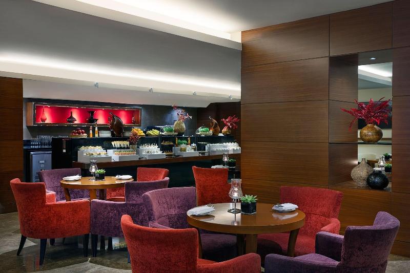Sheraton Dubai Creek Hotel and Towers - Lobi