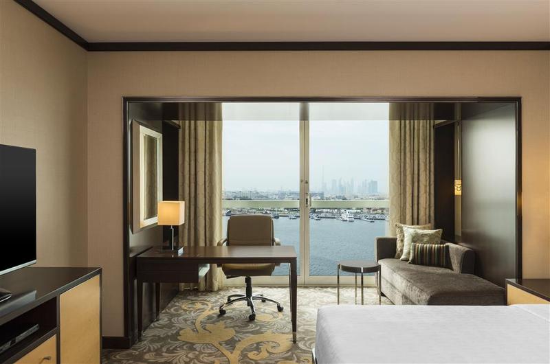 Sheraton Dubai Creek Hotel and Towers - Genel