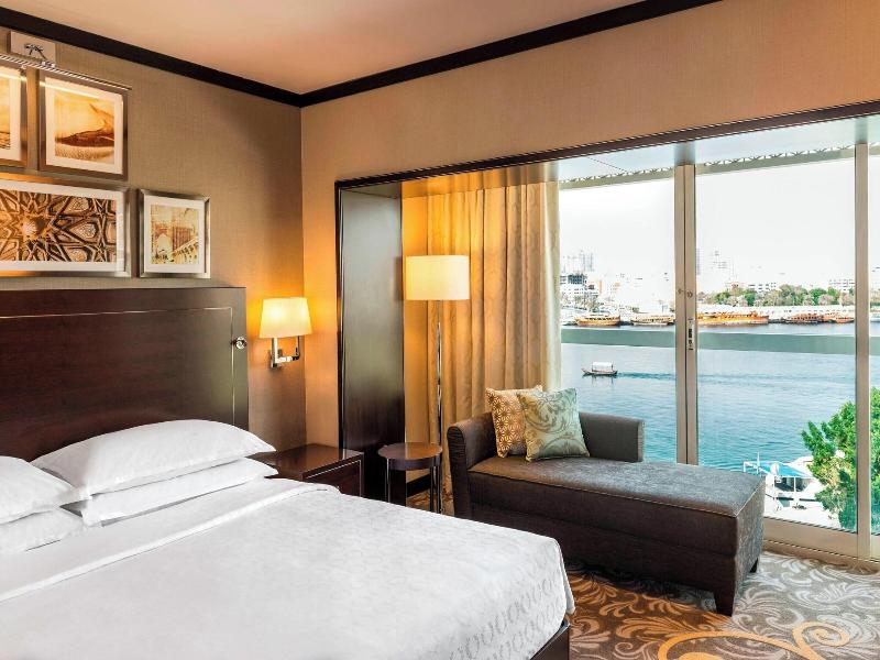 Sheraton Dubai Creek Hotel and Towers - Oda