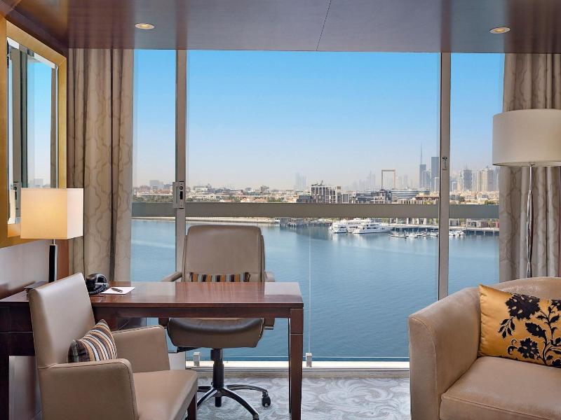 Sheraton Dubai Creek Hotel and Towers - Oda