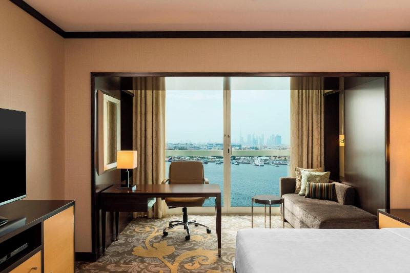 Sheraton Dubai Creek Hotel and Towers - Oda