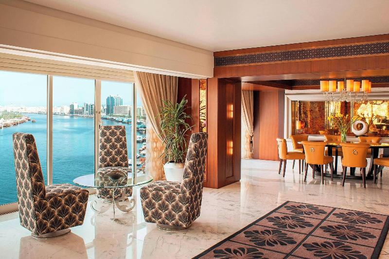 Sheraton Dubai Creek Hotel and Towers - Oda