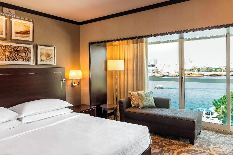 Sheraton Dubai Creek Hotel and Towers - Oda