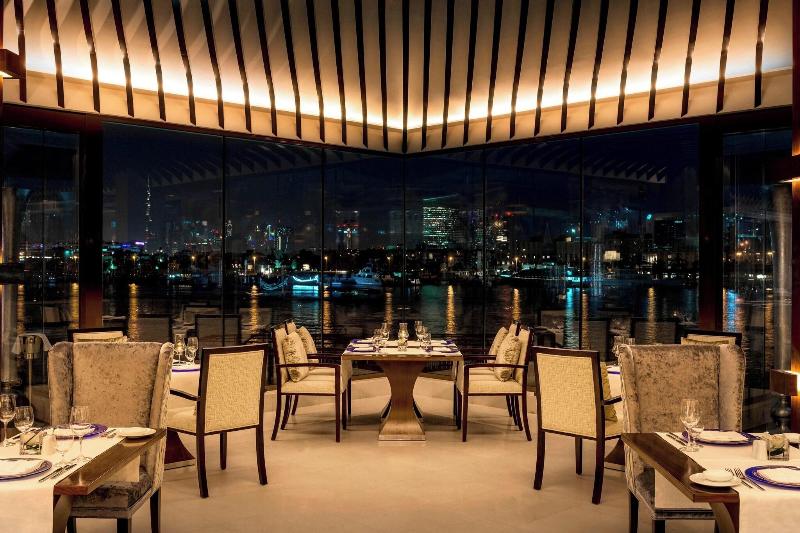 Sheraton Dubai Creek Hotel and Towers - Restoran