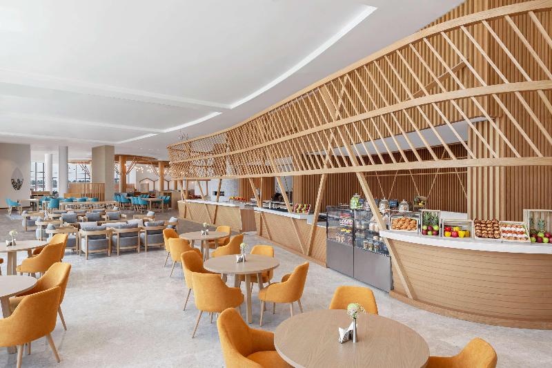 Hampton by Hilton Marjan Island - Lobi