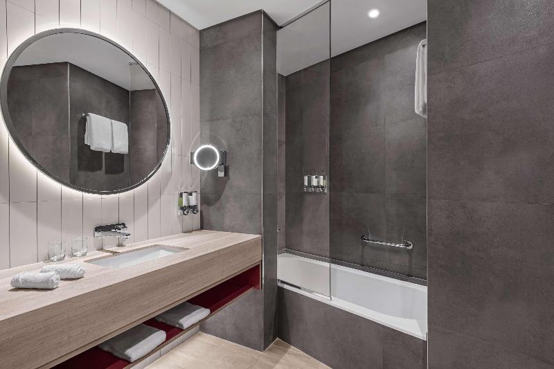 Hampton by Hilton Marjan Island - Oda
