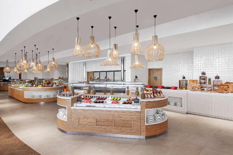 Hampton by Hilton Marjan Island - Restoran