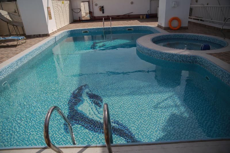 Versailles By Raviz Hotel - Havuz