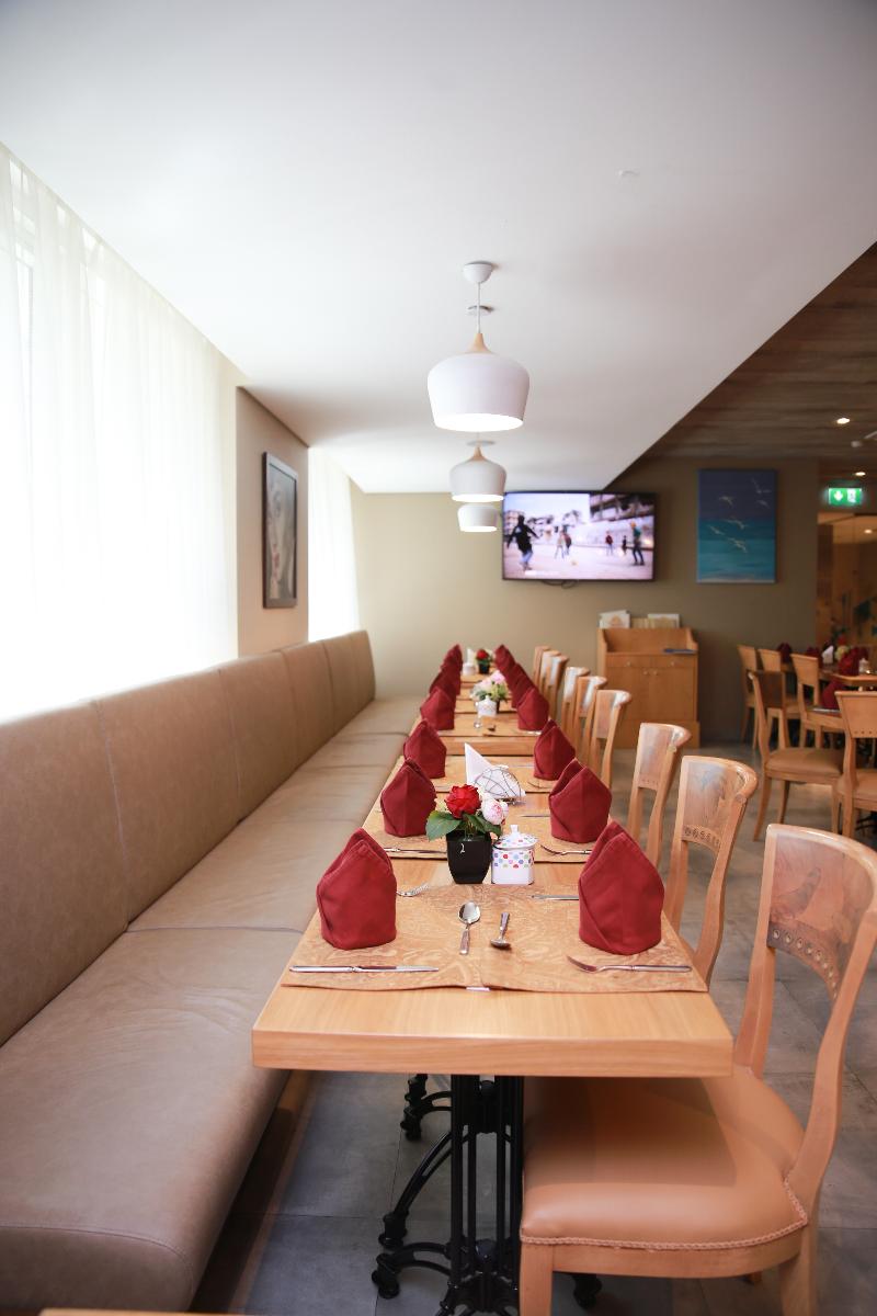 Versailles By Raviz Hotel - Restoran