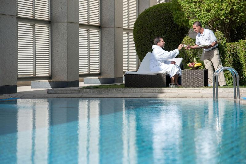 Four Seasons Riyadh At kingdom Centre - Havuz