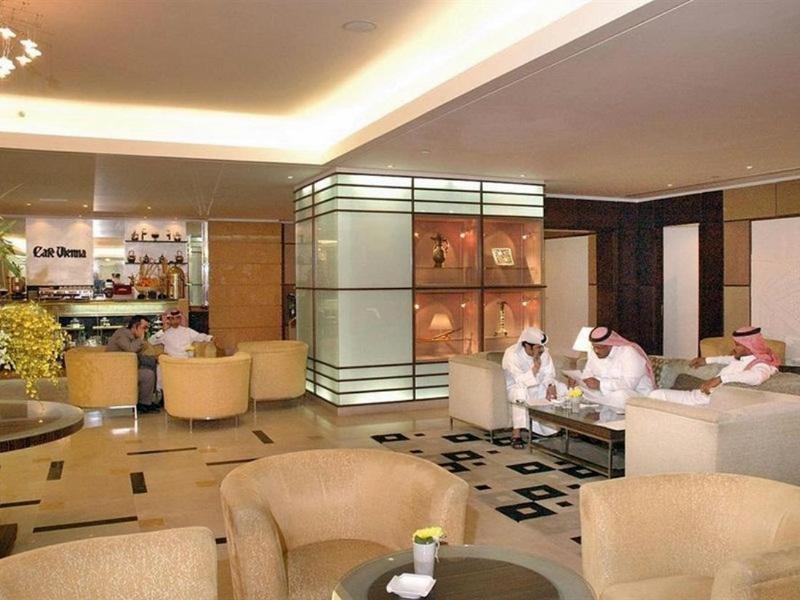 Radisson Blu Hotel Riyadh - Lobi