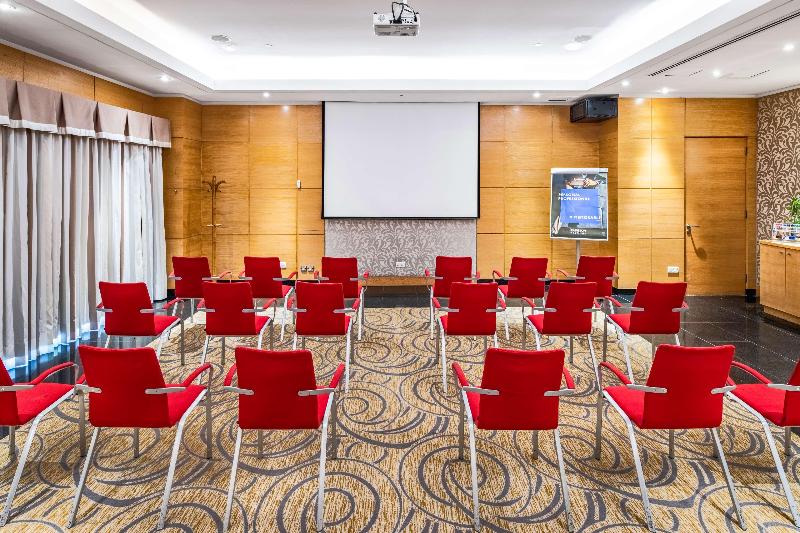 Radisson Blu Hotel Riyadh - Toplantı