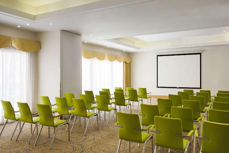 Radisson Blu Hotel Riyadh - Toplantı