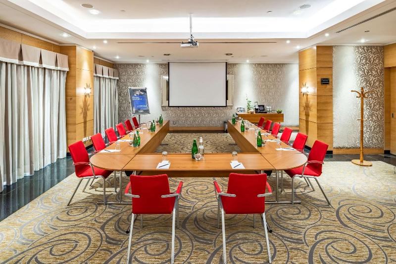Radisson Blu Hotel Riyadh - Toplantı