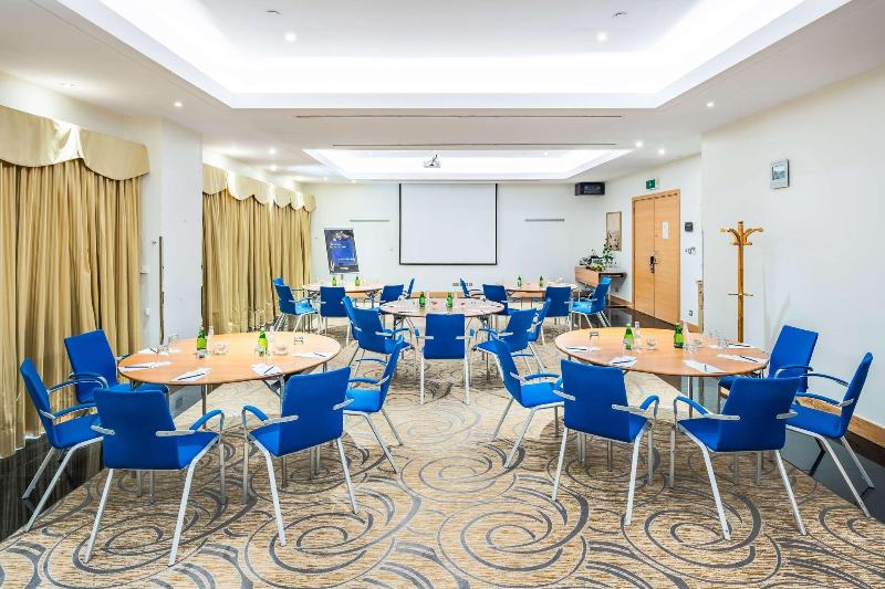 Radisson Blu Hotel Riyadh - Toplantı