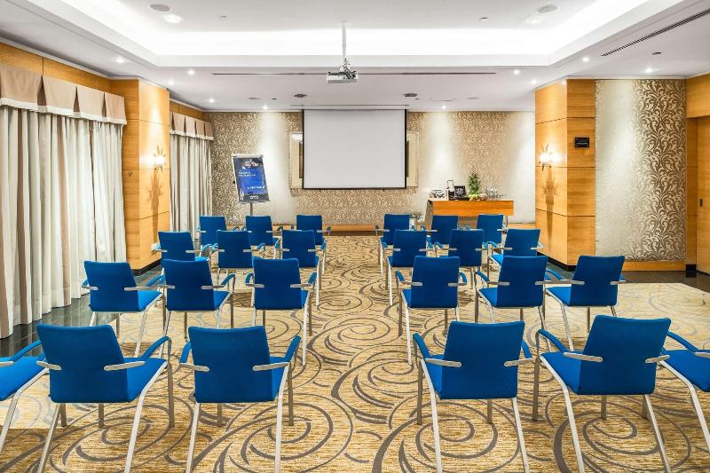 Radisson Blu Hotel Riyadh - Toplantı