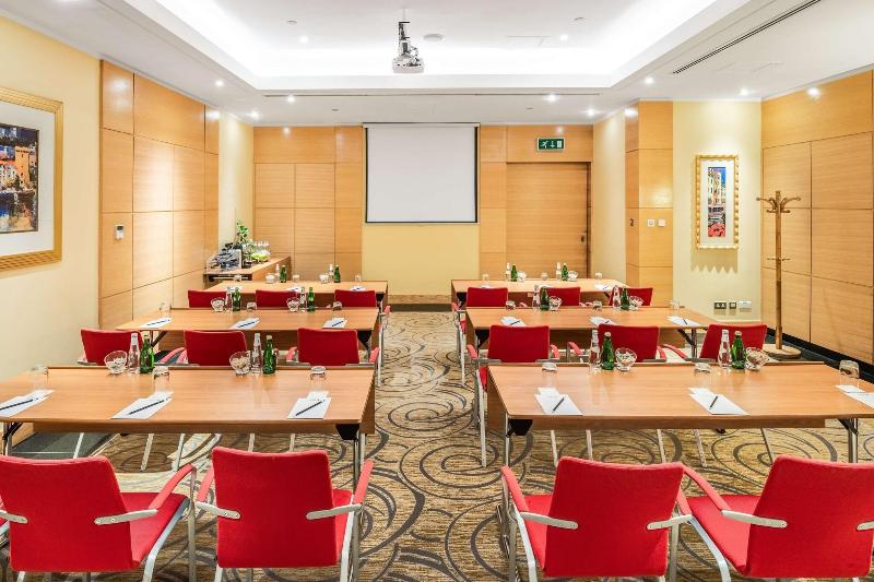Radisson Blu Hotel Riyadh - Toplantı