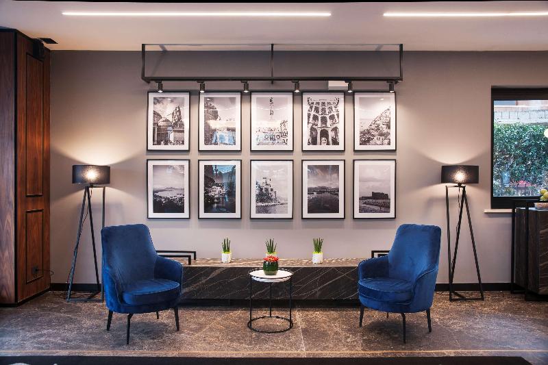 Radisson Hotel Nola Naples - Lobi