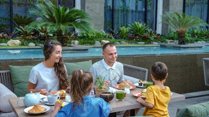 Holiday Inn Bali Sanur - Restoran